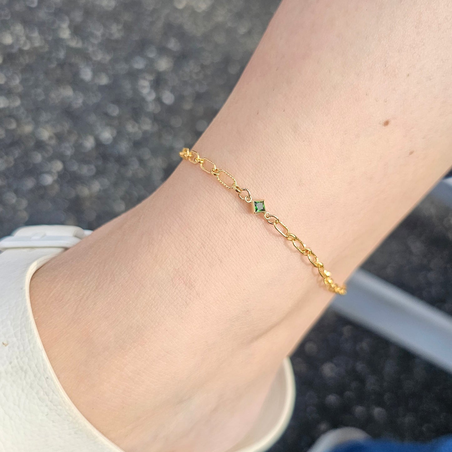 Chunky Permanent Jewelry Chain By intentionally Linked Permanent Jewelry, this is a "flat- lay chain" 