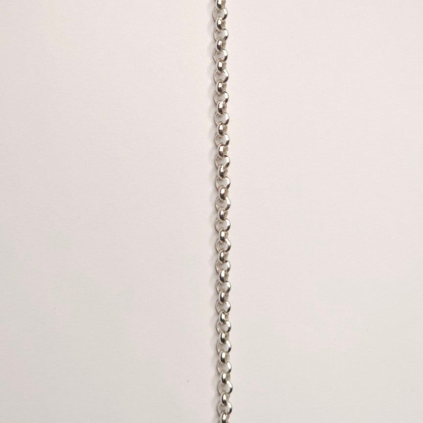 the Atlas Rolo Chain is strength and simplicity. With rounded 2mm links and a smooth, look, this classic chain brings balanced beauty to your permanent jewelry 