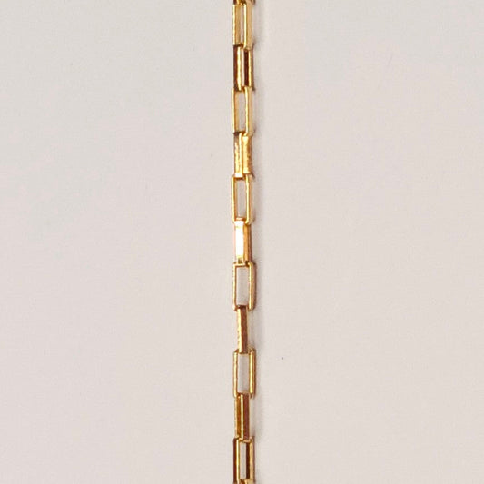  Elongated rolo/ Box chain but more of a paperclip with a square vibe chain in 14k gold filled — a sleek and structured option for modern permanent jewelry. 3.2mm * 2.1mm for a minimal but elevated look to Be Intentionally Linked
