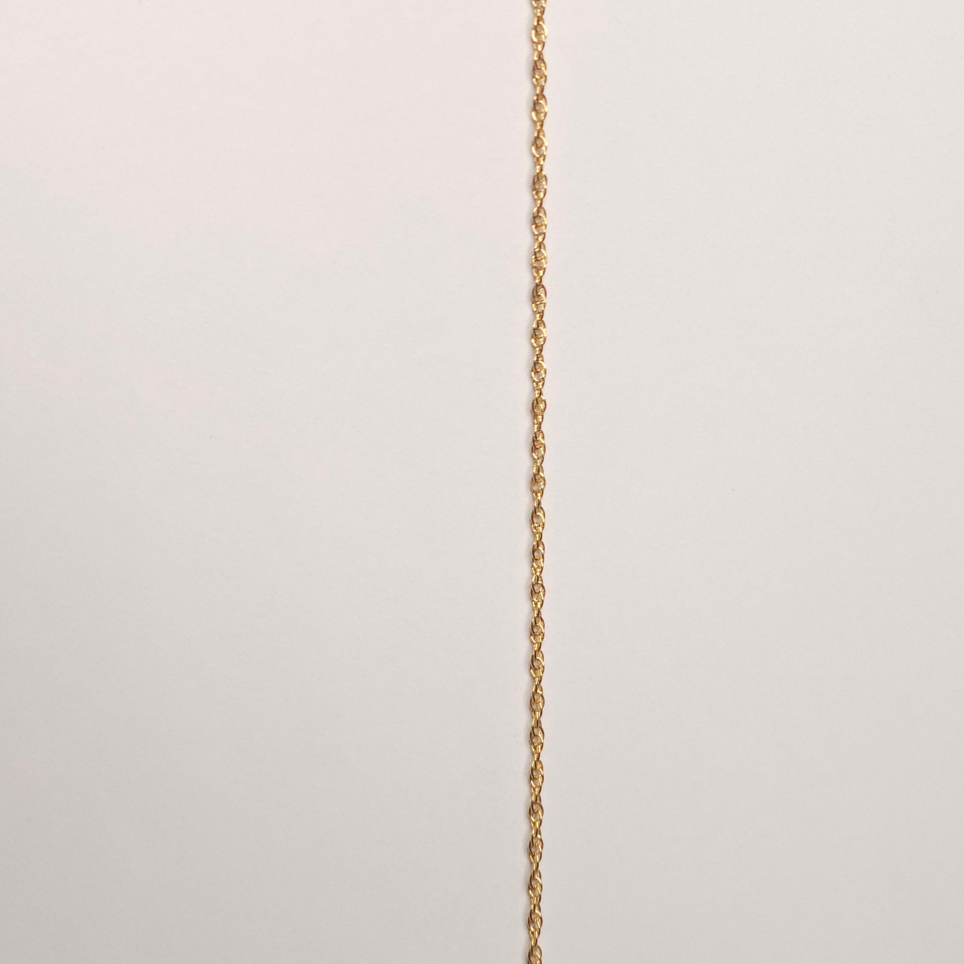 Bold and radiant triple rope chain in 14k gold fill, symbolizing strength, unity, and personal evolution. A powerful piece for your permanent jewelry story 